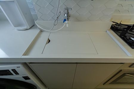 Apartamento à venda com 60m², 2 quartos e 2 vagas Apartamento à venda com 60m², 2 quartos e 2 vagasCozinha e Área de Serviço