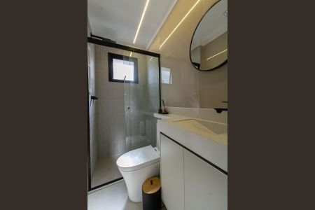 Apartamento à venda com 60m², 2 quartos e 2 vagas Apartamento à venda com 60m², 2 quartos e 2 vagasBanheiro Social
