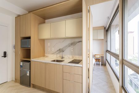 Sala/Cozinha de apartamento para alugar com 1 quarto, 30m² em Itaim Bibi, São Paulo