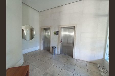 Apartamento para alugar com 62m², 2 quartos e 1 vaga Apartamento para alugar com 62m², 2 quartos e 1 vagaElevadores