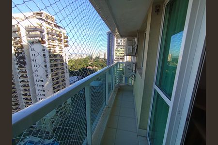 Varanda de apartamento para alugar com 2 quartos, 62m² em Barra da Tijuca, Rio de Janeiro