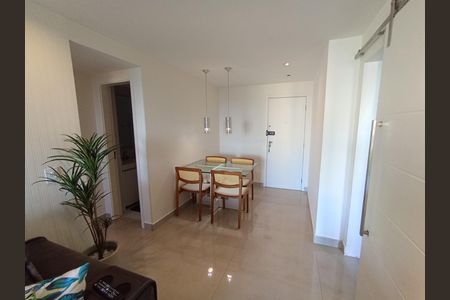 Sala de jantar de apartamento para alugar com 2 quartos, 62m² em Barra da Tijuca, Rio de Janeiro