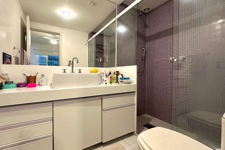 Apartamento à venda com 220m², 3 quartos e sem vaga
