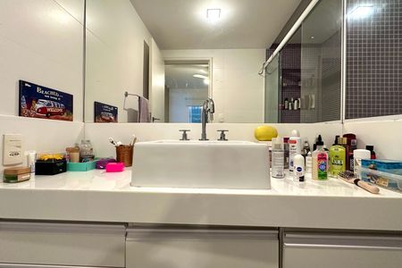 Apartamento à venda com 220m², 3 quartos e sem vaga