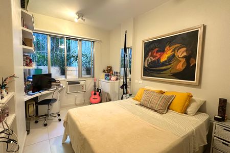 Apartamento à venda com 220m², 3 quartos e sem vaga