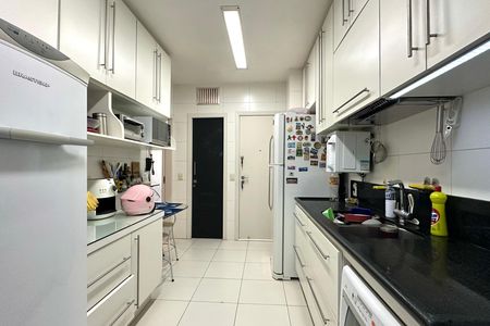 Apartamento à venda com 220m², 3 quartos e sem vaga