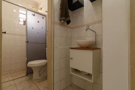 Apartamento à venda com 45m², 2 quartos e 1 vaga Apartamento à venda com 45m², 2 quartos e 1 vagaBanheiro