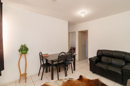 Apartamento à venda com 45m², 2 quartos e 1 vaga Apartamento à venda com 45m², 2 quartos e 1 vagaSala