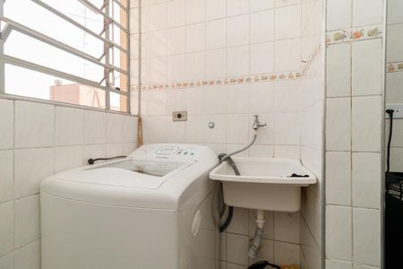 Apartamento à venda com 45m², 2 quartos e 1 vaga Apartamento à venda com 45m², 2 quartos e 1 vagaCozinha e Área de Serviço