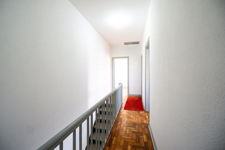 Casa para alugar com 160m², 3 quartos e sem vagaCorredor dos quartos