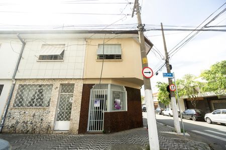 Casa para alugar com 160m², 3 quartos e sem vagaFachada