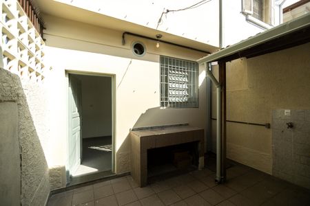 Casa para alugar com 160m², 3 quartos e sem vagaQuintal
