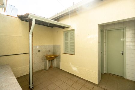 Casa para alugar com 160m², 3 quartos e sem vagaQuintal