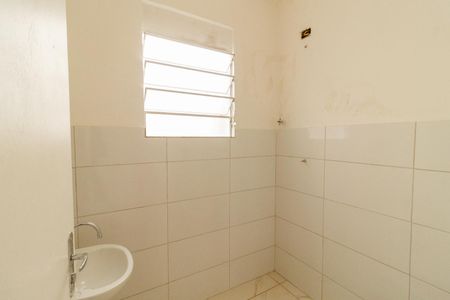 Casa para alugar com 60m², 1 quarto e sem vaga Casa para alugar com 60m², 1 quarto e sem vagaBanheiro