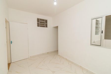 Casa para alugar com 60m², 1 quarto e sem vaga Casa para alugar com 60m², 1 quarto e sem vagaSala