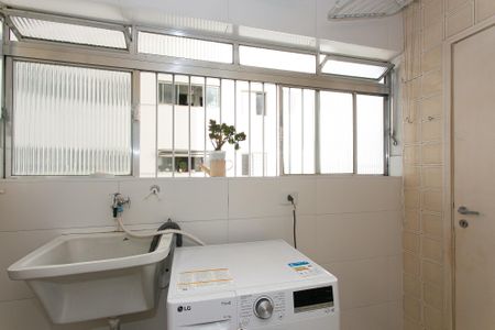 Apartamento à venda com 69m², 3 quartos e 1 vagaÁrea de Serviço