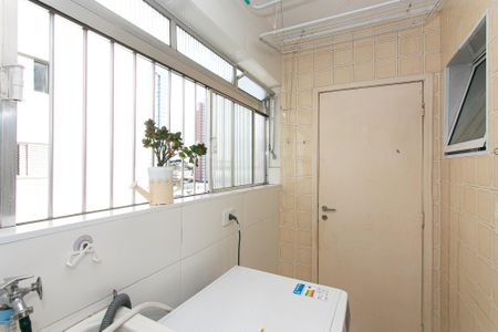 Apartamento à venda com 69m², 3 quartos e 1 vagaÁrea de Serviço