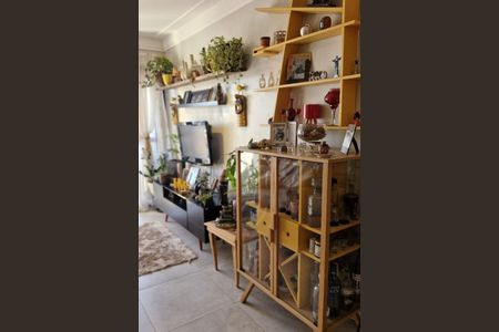 Sala de apartamento à venda com 2 quartos, 69m² em Jardim Itapeva, São Paulo