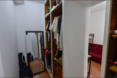 Apartamento para alugar com 62m², 1 quarto e 1 vaga Apartamento para alugar com 62m², 1 quarto e 1 vagaCloset do Quarto