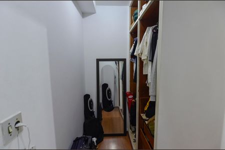Apartamento para alugar com 62m², 1 quarto e 1 vaga Apartamento para alugar com 62m², 1 quarto e 1 vagaCloset do Quarto