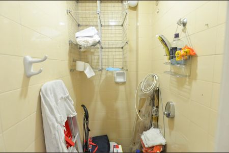 Apartamento para alugar com 62m², 1 quarto e 1 vaga Apartamento para alugar com 62m², 1 quarto e 1 vagaBanheiro de Serviço