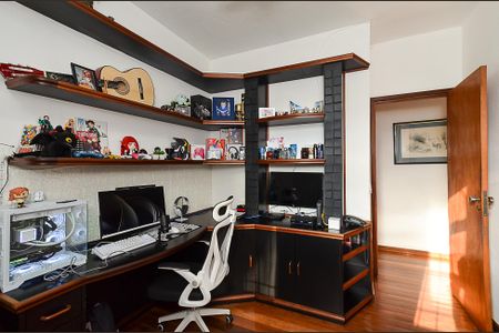 Apartamento à venda com 194m², 3 quartos e 2 vagas