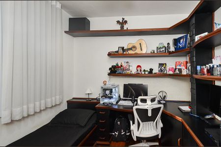 Apartamento à venda com 194m², 3 quartos e 2 vagas
