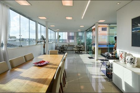 Apartamento à venda com 194m², 3 quartos e 2 vagas