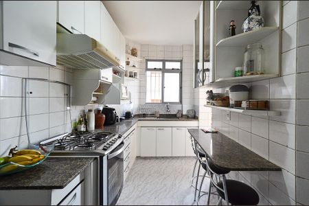Apartamento à venda com 194m², 3 quartos e 2 vagas