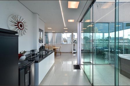 Apartamento à venda com 194m², 3 quartos e 2 vagas