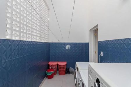 Casa à venda com 350m², 4 quartos e 3 vagas Casa à venda com 350m², 4 quartos e 3 vagasFoto 09