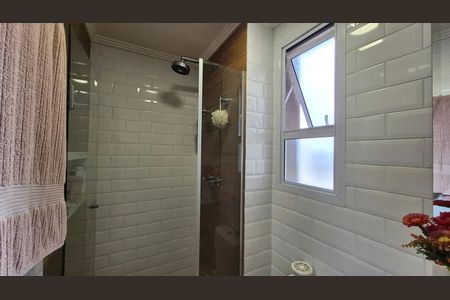 Apartamento à venda com 56m², 2 quartos e 1 vaga Apartamento à venda com 56m², 2 quartos e 1 vagaBanheiro da suíte