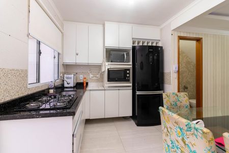 Casa de condomínio à venda com 100m², 3 quartos e 2 vagas Casa de condomínio à venda com 100m², 3 quartos e 2 vagasCozinha e Sala de Jantar