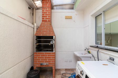 Casa de condomínio à venda com 100m², 3 quartos e 2 vagas Casa de condomínio à venda com 100m², 3 quartos e 2 vagasÁrea de Serviço e Lazer