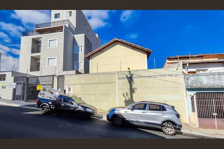 Casa de condomínio à venda com 100m², 3 quartos e 2 vagas Casa de condomínio à venda com 100m², 3 quartos e 2 vagasFachada 2