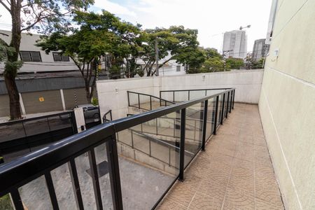 Casa de condomínio à venda com 100m², 3 quartos e 2 vagas Casa de condomínio à venda com 100m², 3 quartos e 2 vagasÁrea comum - Entrada