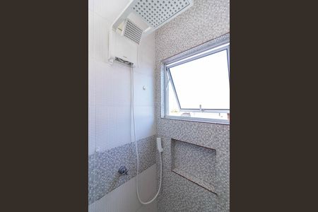 Casa de condomínio à venda com 100m², 3 quartos e 2 vagas Casa de condomínio à venda com 100m², 3 quartos e 2 vagasBanheiro da Suíte 2