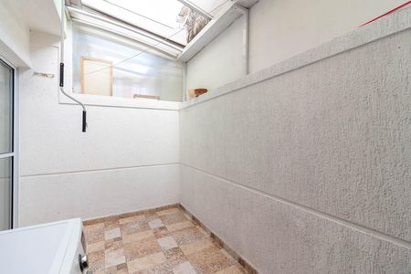Casa de condomínio à venda com 100m², 3 quartos e 2 vagas Casa de condomínio à venda com 100m², 3 quartos e 2 vagasÁrea de Serviço e Lazer
