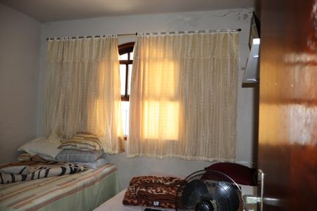 Casa à venda com 110m², 4 quartos e 2 vagasQuarto 2