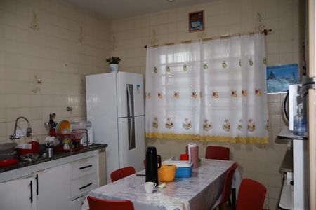 Casa à venda com 110m², 4 quartos e 2 vagasCozinha