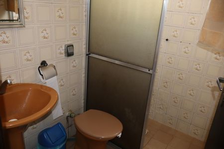 Casa à venda com 110m², 4 quartos e 2 vagasBanheiro superior