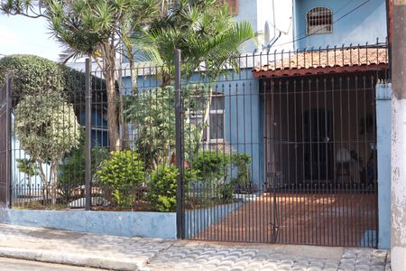 Casa à venda com 110m², 4 quartos e 2 vagasFachada