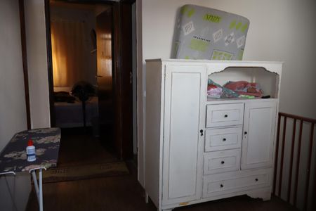 Casa à venda com 110m², 4 quartos e 2 vagasCorredor superior