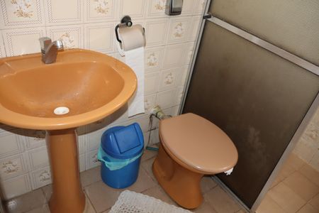 Casa à venda com 110m², 4 quartos e 2 vagasBanheiro superior