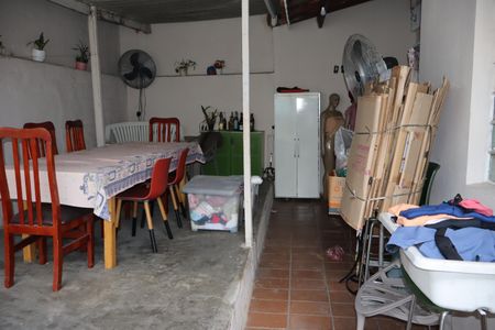 Casa à venda com 110m², 4 quartos e 2 vagasÁrea externa