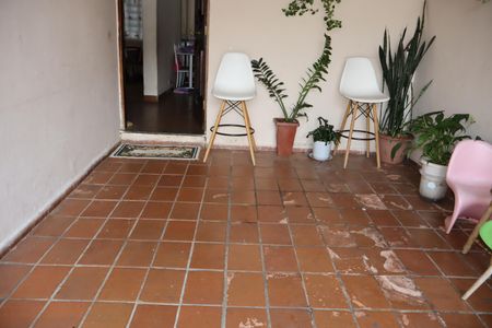 Casa à venda com 110m², 4 quartos e 2 vagasÁrea externa