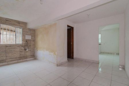 Casa para alugar com 50m², 2 quartos e 1 vaga Casa para alugar com 50m², 2 quartos e 1 vagaSala