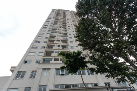 Apartamento para alugar com 58m², 2 quartos e 1 vaga