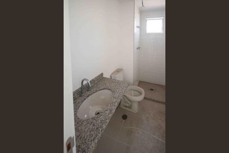 Apartamento para alugar com 58m², 2 quartos e 1 vaga Apartamento para alugar com 58m², 2 quartos e 1 vagaBanheiro da Suíte