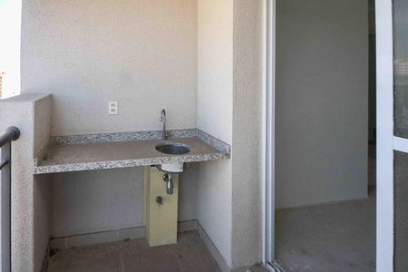 Apartamento para alugar com 58m², 2 quartos e 1 vaga Apartamento para alugar com 58m², 2 quartos e 1 vagaVaranda